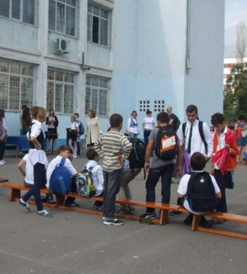 Grapini spune că a înaintat ministrului Educaţiei propunerea de mărire a vacanţei de vară a elevilor